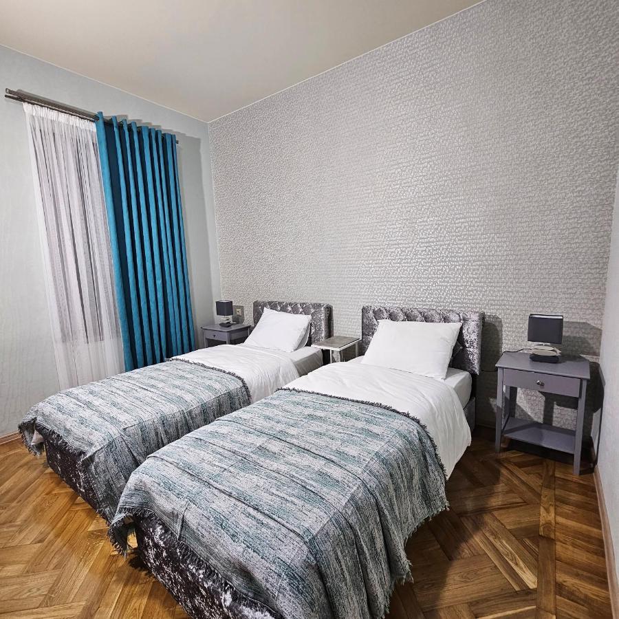Memory Basket Hotel Kutaisi Ngoại thất bức ảnh