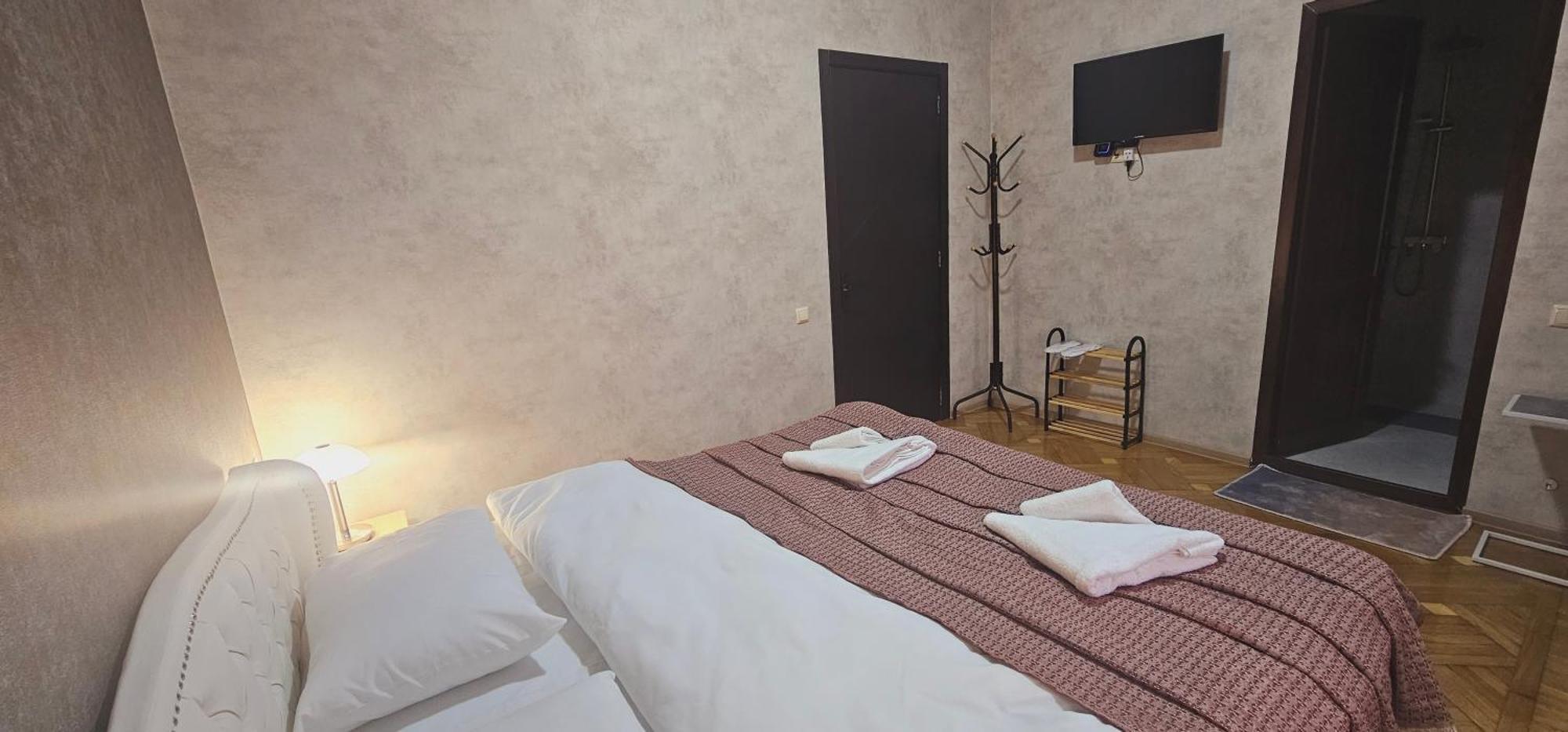 Memory Basket Hotel Kutaisi Ngoại thất bức ảnh