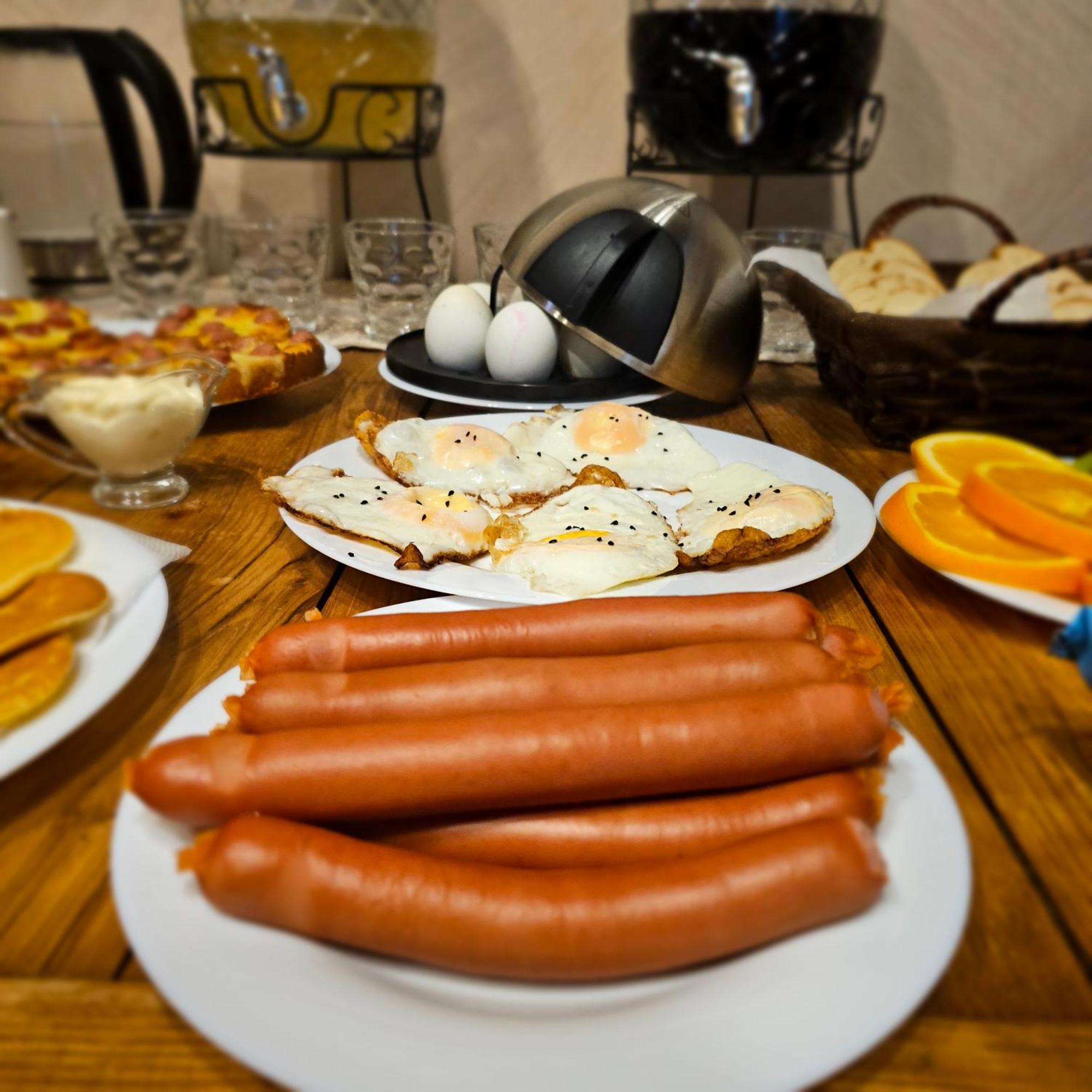 Memory Basket Hotel Kutaisi Ngoại thất bức ảnh