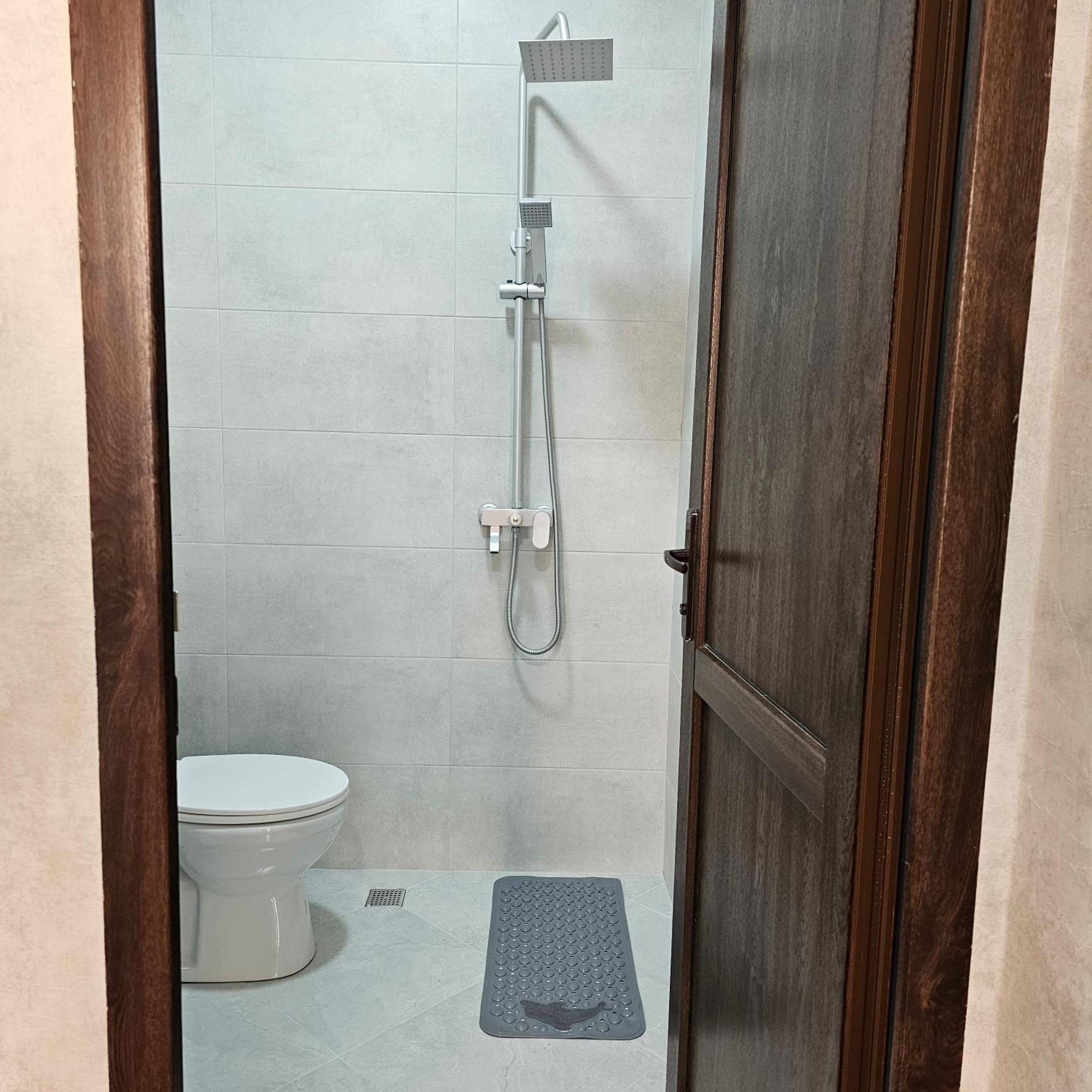 Memory Basket Hotel Kutaisi Ngoại thất bức ảnh