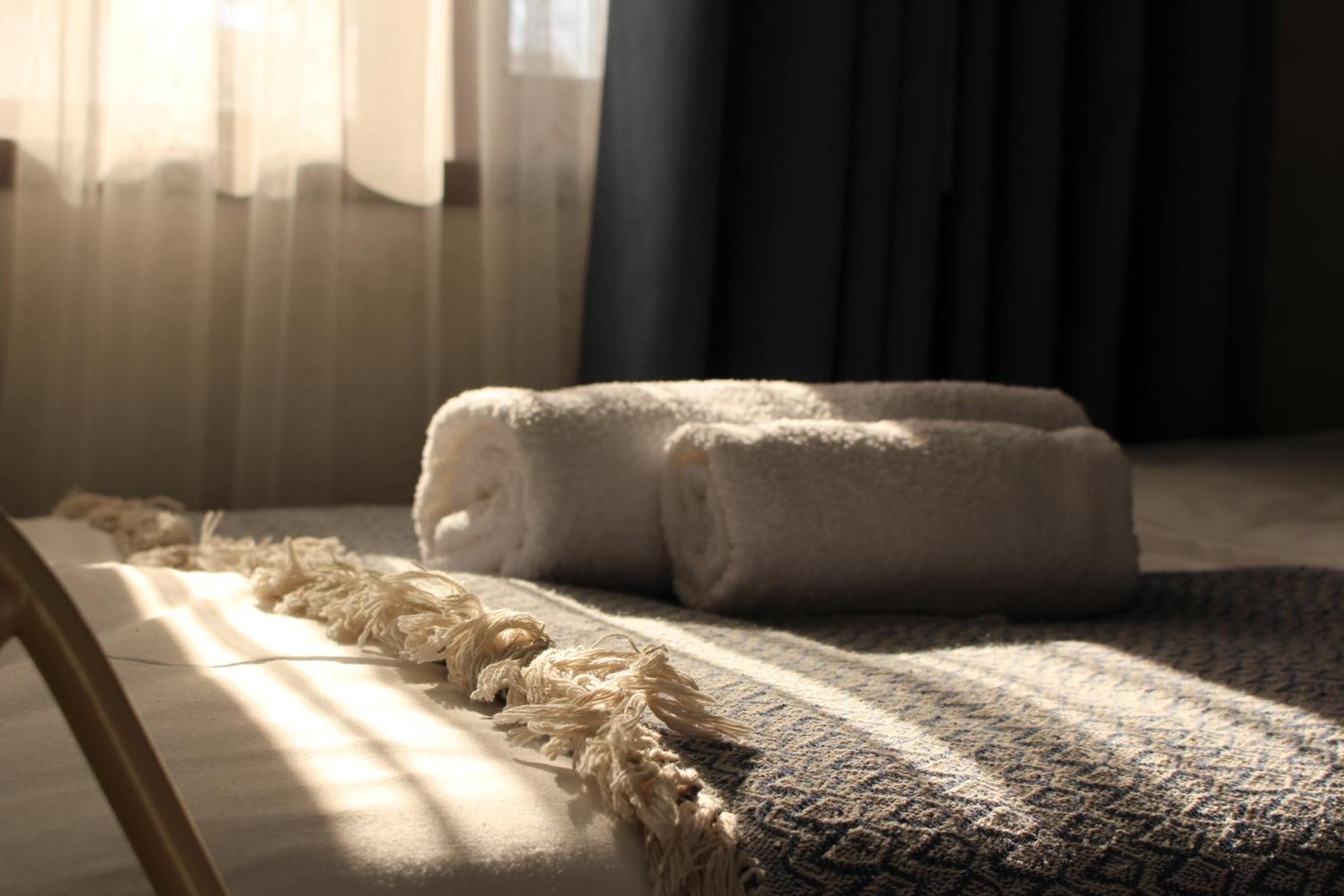 Memory Basket Hotel Kutaisi Ngoại thất bức ảnh