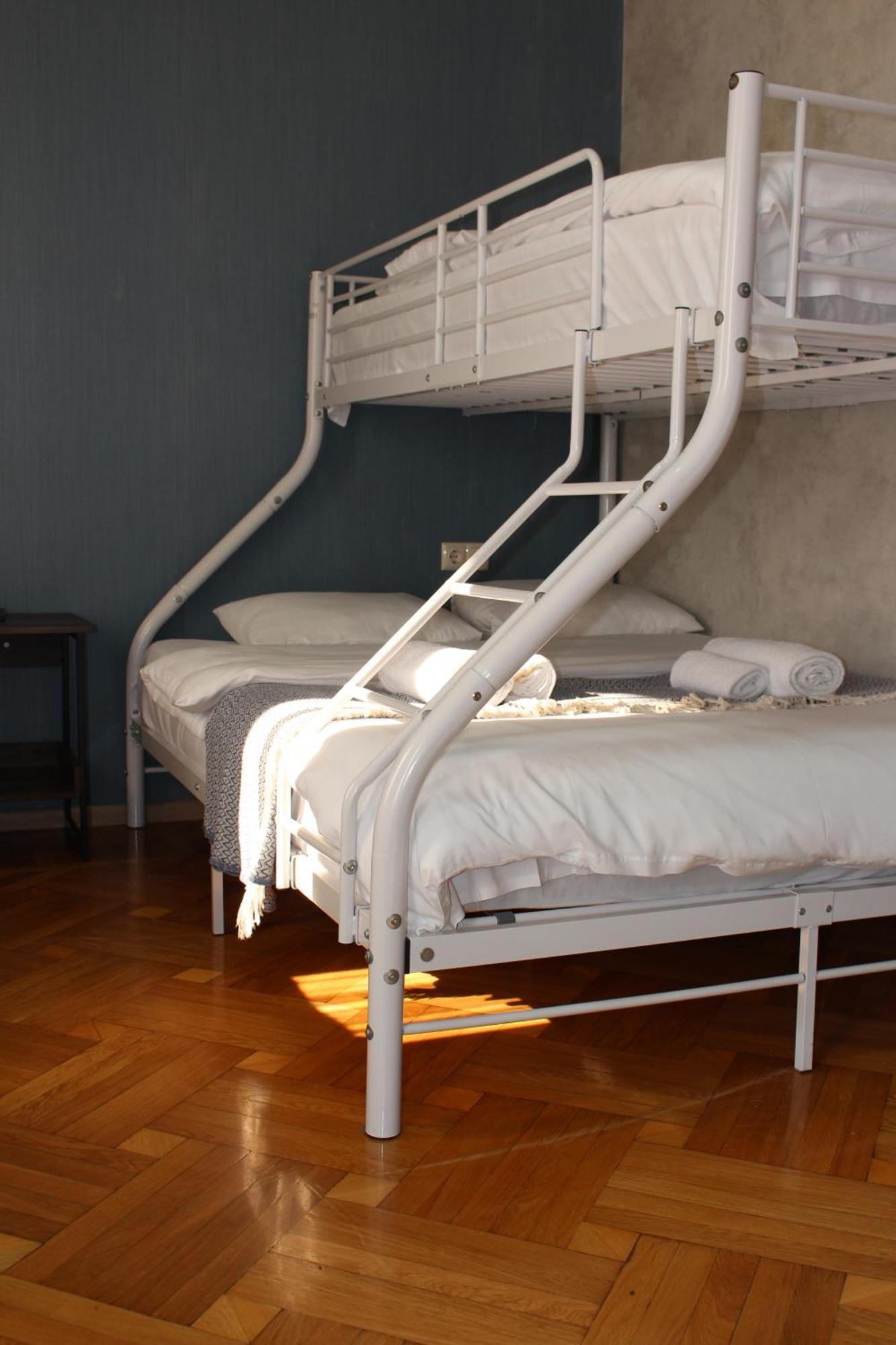Memory Basket Hotel Kutaisi Ngoại thất bức ảnh