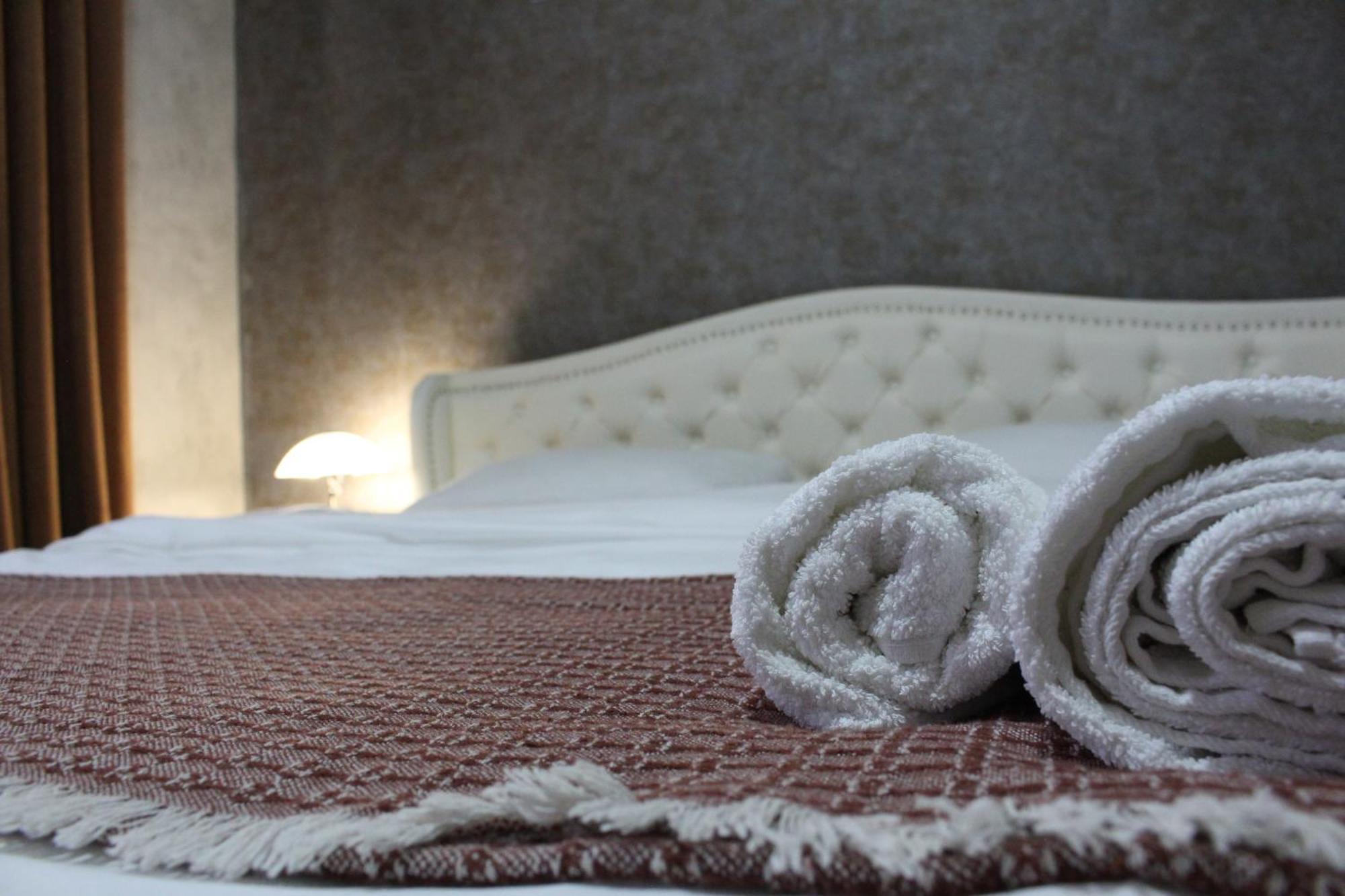 Memory Basket Hotel Kutaisi Ngoại thất bức ảnh