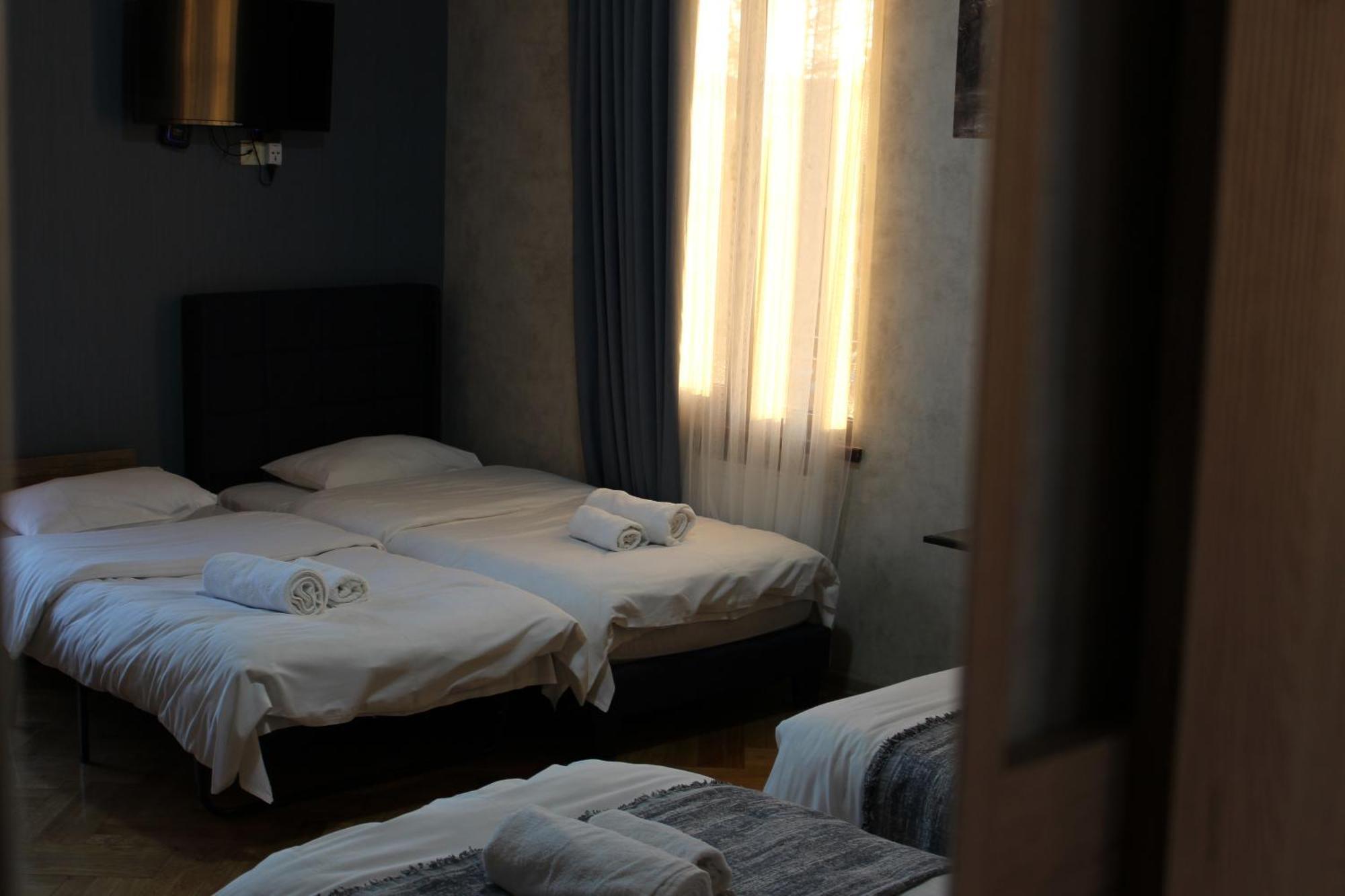 Memory Basket Hotel Kutaisi Ngoại thất bức ảnh