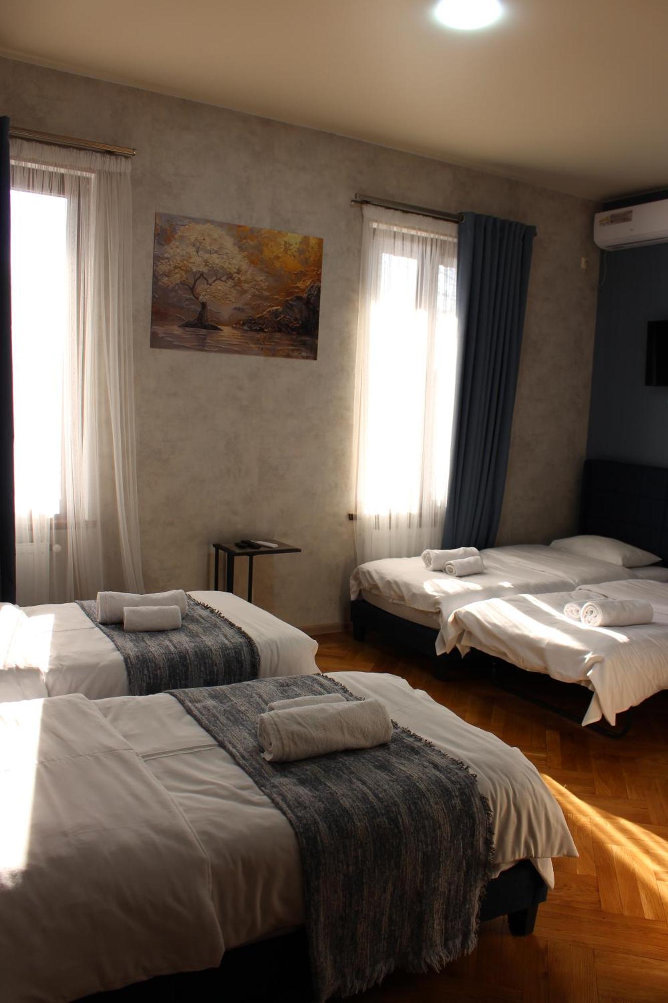 Memory Basket Hotel Kutaisi Ngoại thất bức ảnh